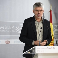 PSOE: “Podemos se niega a trabajar por los extremeños"
