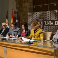 Crean programas intergeneracionales entre colegios y centros de mayores