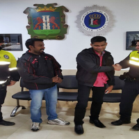 La Policía orienta a dos indios perdidos en Badajoz