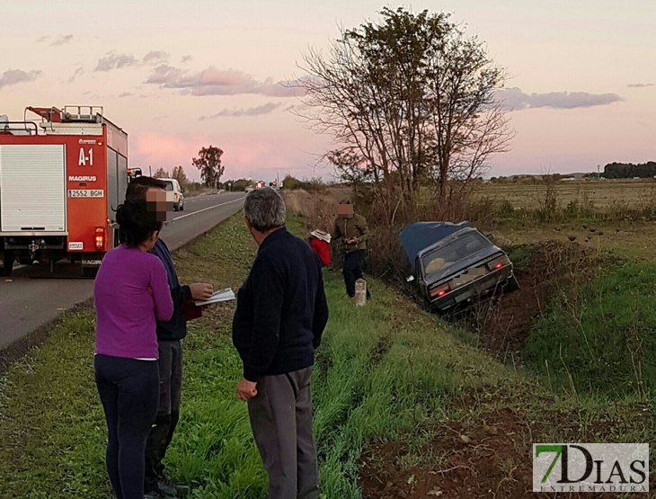 Sale despedido tras una salida de vía en Talavera la Real (Badajoz)