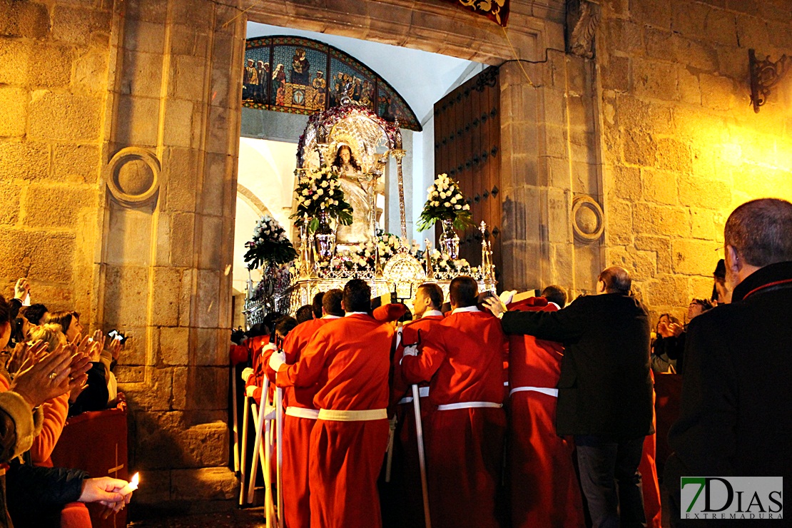 La Mártir Santa Eulalia procesiona por las calles de Mérida