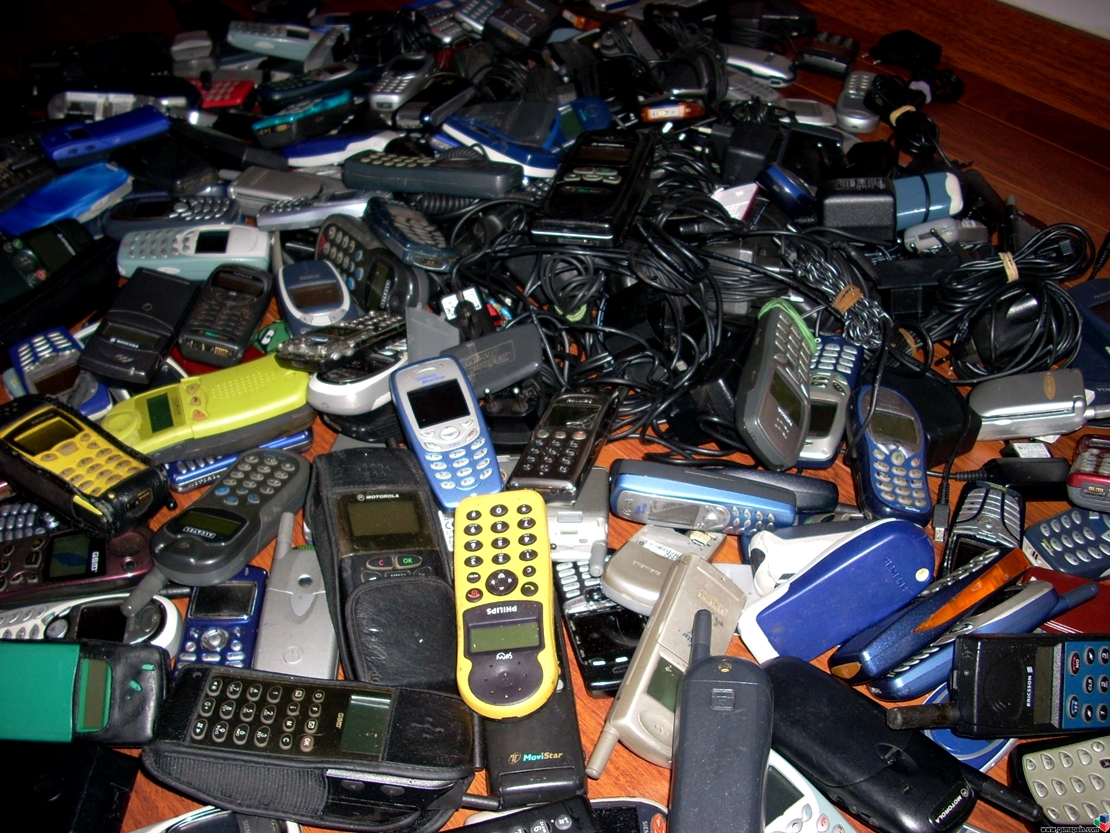 Cruz Roja recibe 450 móviles usados para reutilización o reciclaje