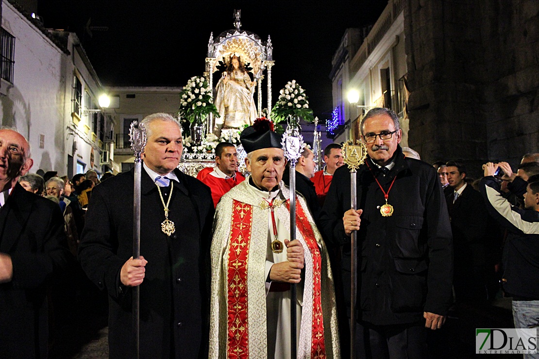 La Mártir Santa Eulalia procesiona por las calles de Mérida