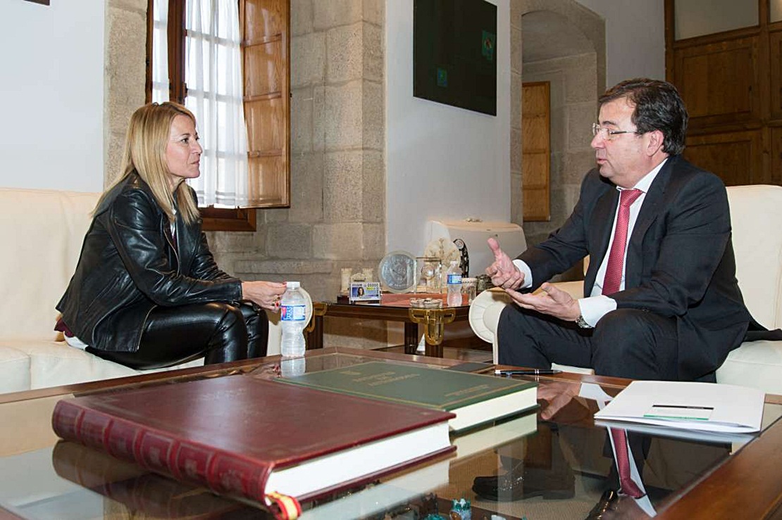 Elena Nevado insatisfecha con los presupuestos de Vara