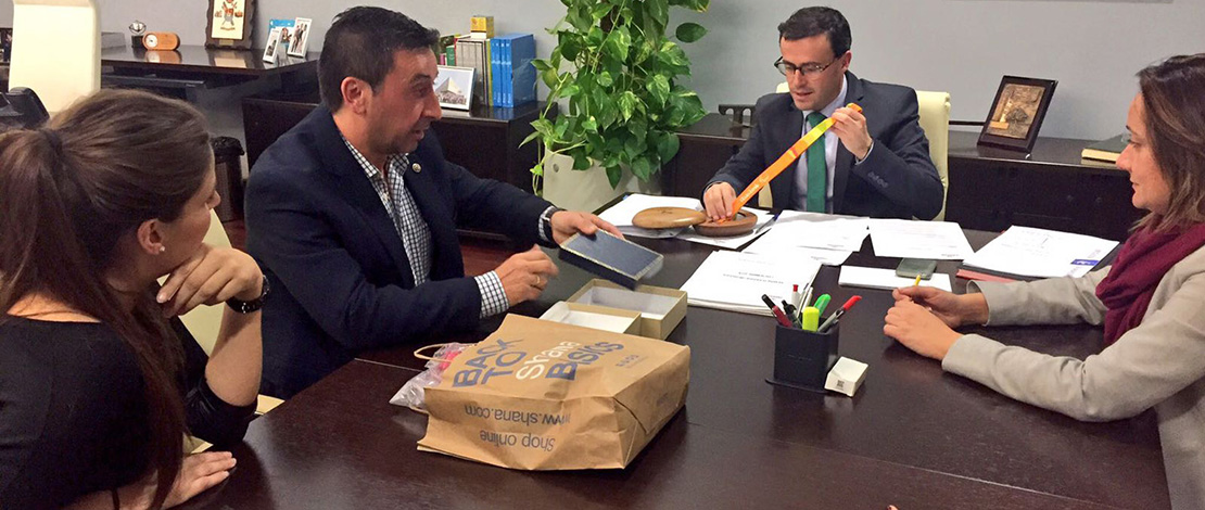 El presidente de la Diputación recibe a Juan Bautista Pérez