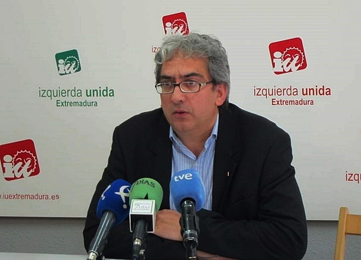 IU exige medidas contra los premiados por la Fundación de Franco