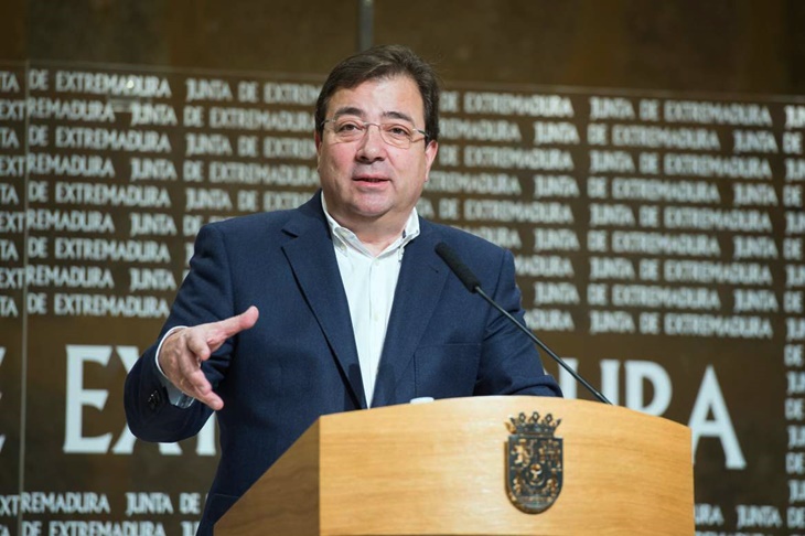 Vara hace balance de un año &quot;complicado pero con muchos retos&quot;