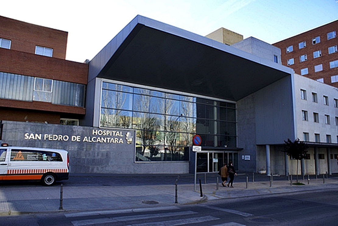 La Junta culpa al PP de la presencia de moscas en el Hospital de Cáceres