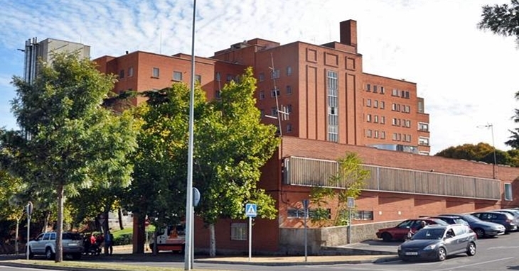 El hospital de Cáceres pionero en un dispositivo vascular que libera fármacos