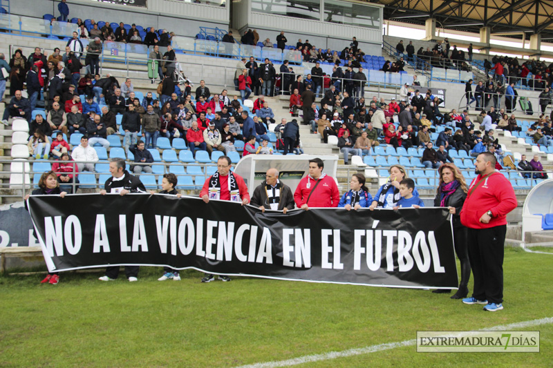 Imágenes del Club Deportivo Badajoz 2 - 0 Arroyo CP