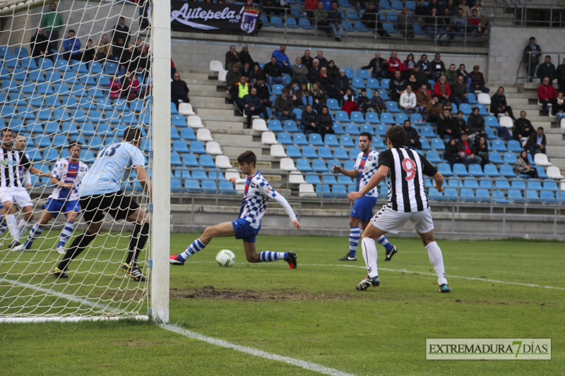 Imágenes del Club Deportivo Badajoz 2 - 0 Arroyo CP