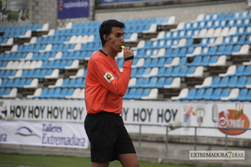 Imágenes del Club Deportivo Badajoz 2 - 0 Arroyo CP