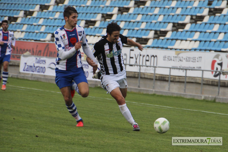 Imágenes del Club Deportivo Badajoz 2 - 0 Arroyo CP