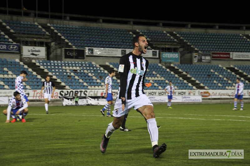 Imágenes del Club Deportivo Badajoz 2 - 0 Arroyo CP
