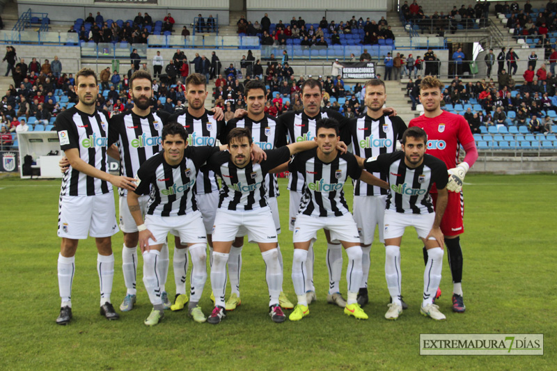 Imágenes del Club Deportivo Badajoz 2 - 0 Arroyo CP