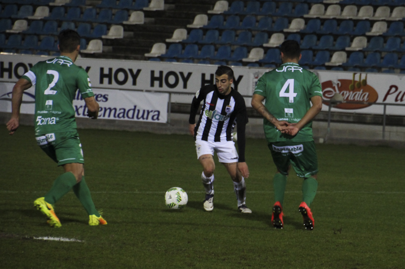Imágenes del CD Badajoz 4 - 0 At. Mancha Real