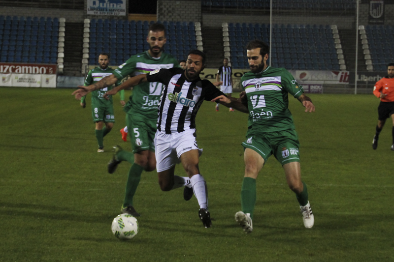 Imágenes del CD Badajoz 4 - 0 At. Mancha Real