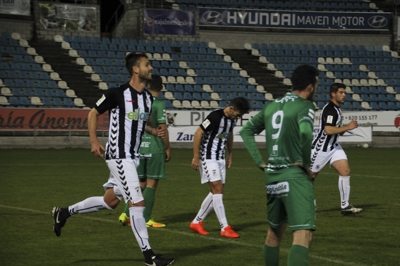 Imágenes del CD Badajoz 4 - 0 At. Mancha Real