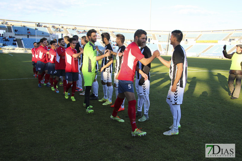 Imágenes del CD Badajoz 4 - 0 At. Pueblonuevo