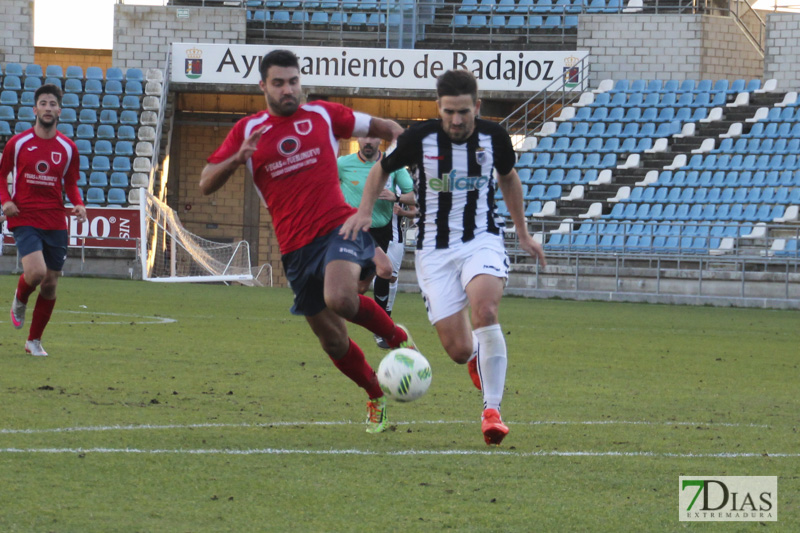 Imágenes del CD Badajoz 4 - 0 At. Pueblonuevo