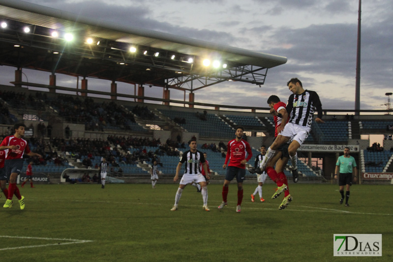 Imágenes del CD Badajoz 4 - 0 At. Pueblonuevo