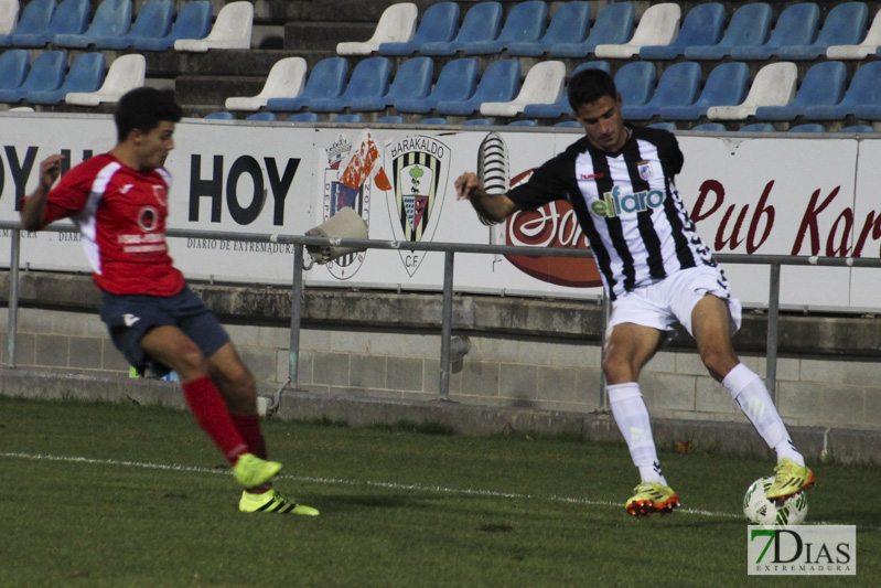 Imágenes del CD Badajoz 4 - 0 At. Pueblonuevo
