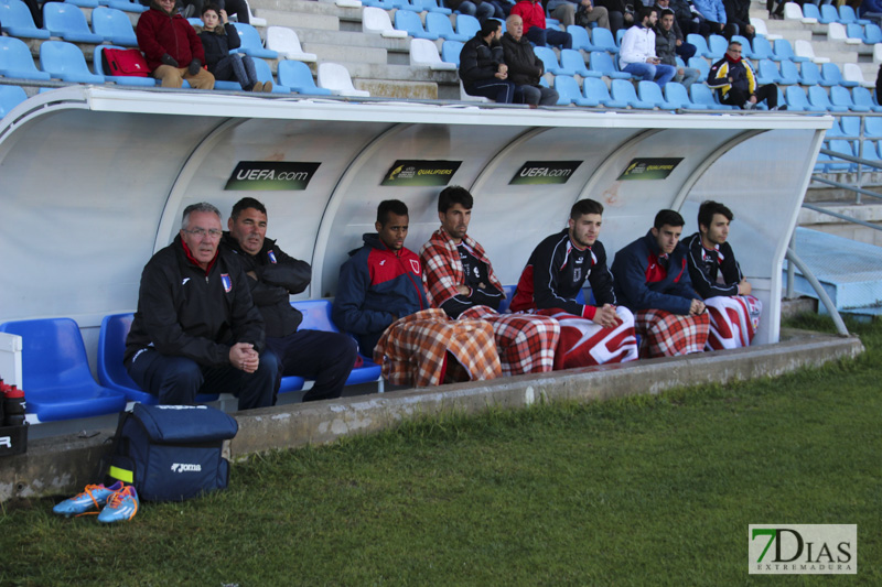 Imágenes del CD Badajoz 4 - 0 At. Pueblonuevo