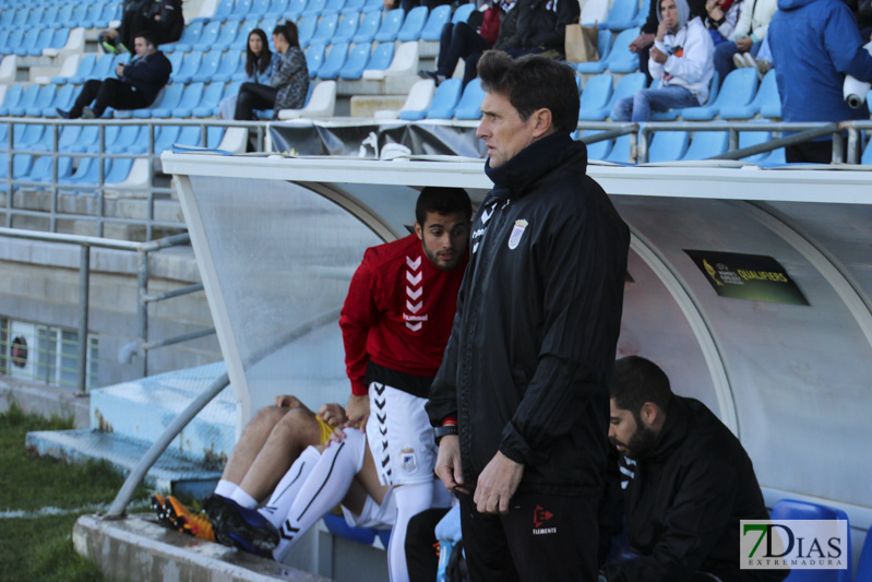 Imágenes del CD Badajoz 4 - 0 At. Pueblonuevo