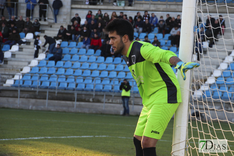 Imágenes del CD Badajoz 4 - 0 At. Pueblonuevo