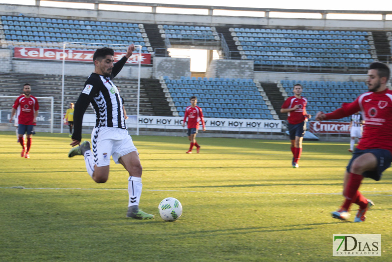 Imágenes del CD Badajoz 4 - 0 At. Pueblonuevo