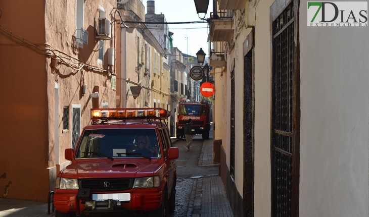 Se derrumba el techo de una vivienda del casco antiguo