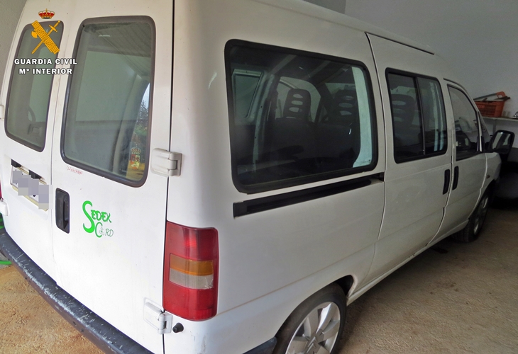 Detenido por robar en una finca e intentarlo en una nave