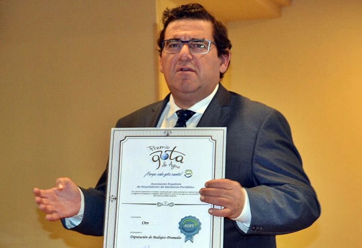 PROMEDIO recibe la Gota de Agua de Oro