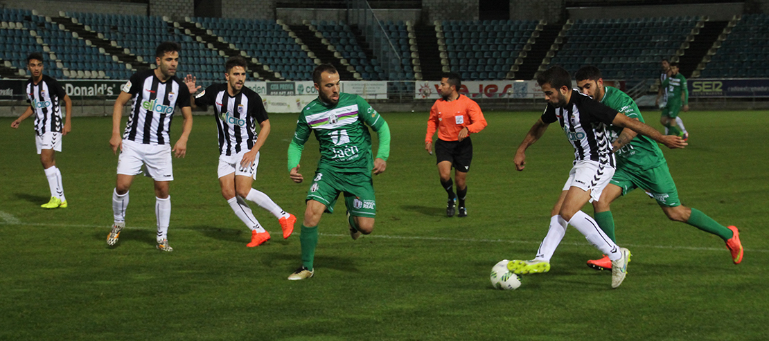 Imágenes del CD Badajoz 4 - 0 At. Mancha Real