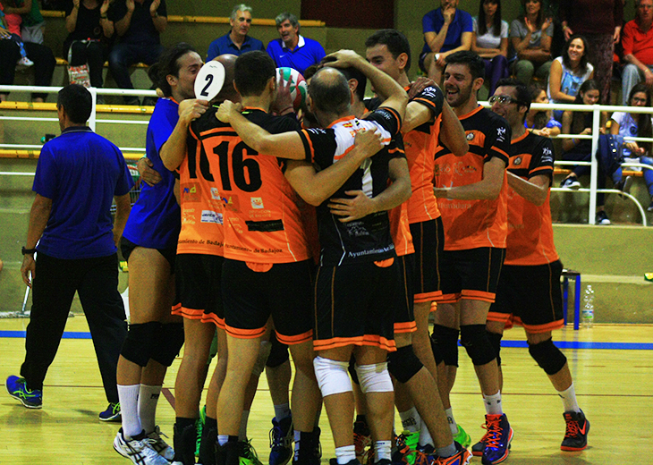 El Voleibol Pacense se apunta un encuentro igualado