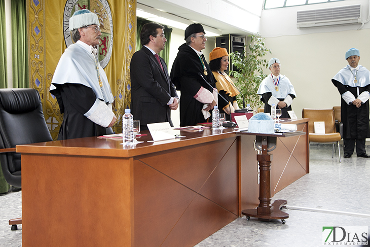 Rebeca Grynspan recibe el doctorado honoris causa de la UEX