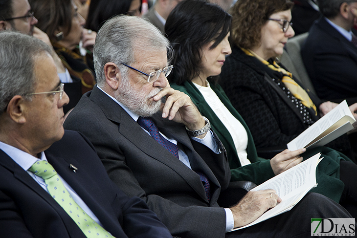 Rebeca Grynspan recibe el doctorado honoris causa de la UEX