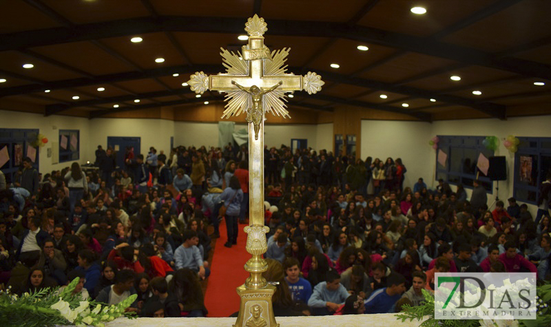 Multitudinaria Vigilia de la Inmaculada en Valverde de Leganés