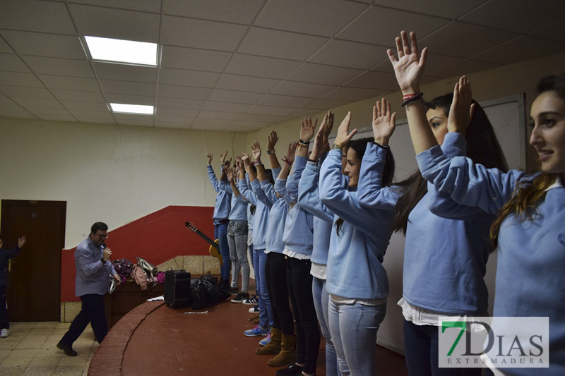 Multitudinaria Vigilia de la Inmaculada en Valverde de Leganés