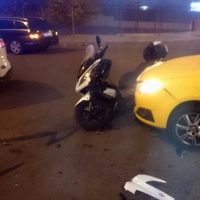 Herido grave en la colisión de un coche y una moto