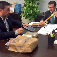 El presidente de la Diputación recibe a Juan Bautista Pérez