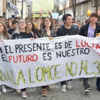 El PSOE inicia una campaña contra la LOMCE