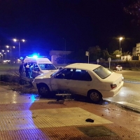 Se empotra contra un árbol en la avenida de Elvas (Badajoz)