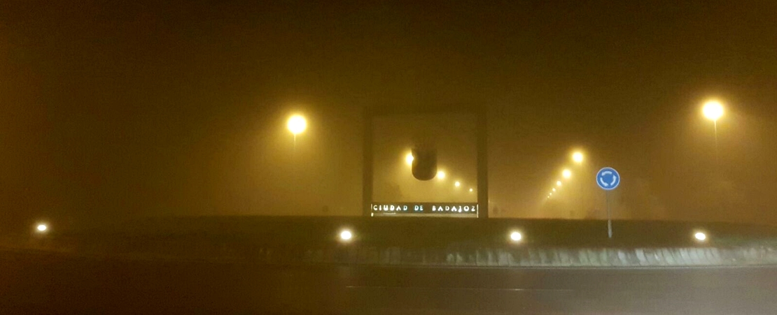 La niebla invade Badajoz