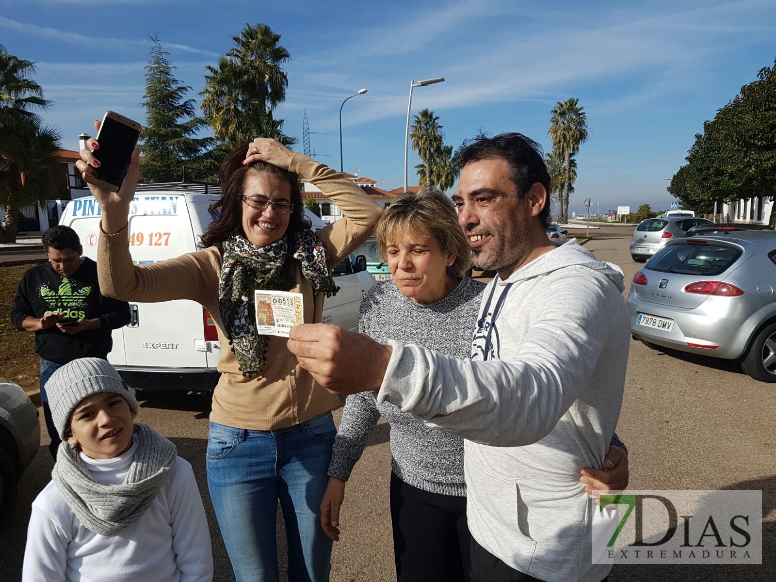 Dos hermanas extremeñas afortunadas con El Gordo