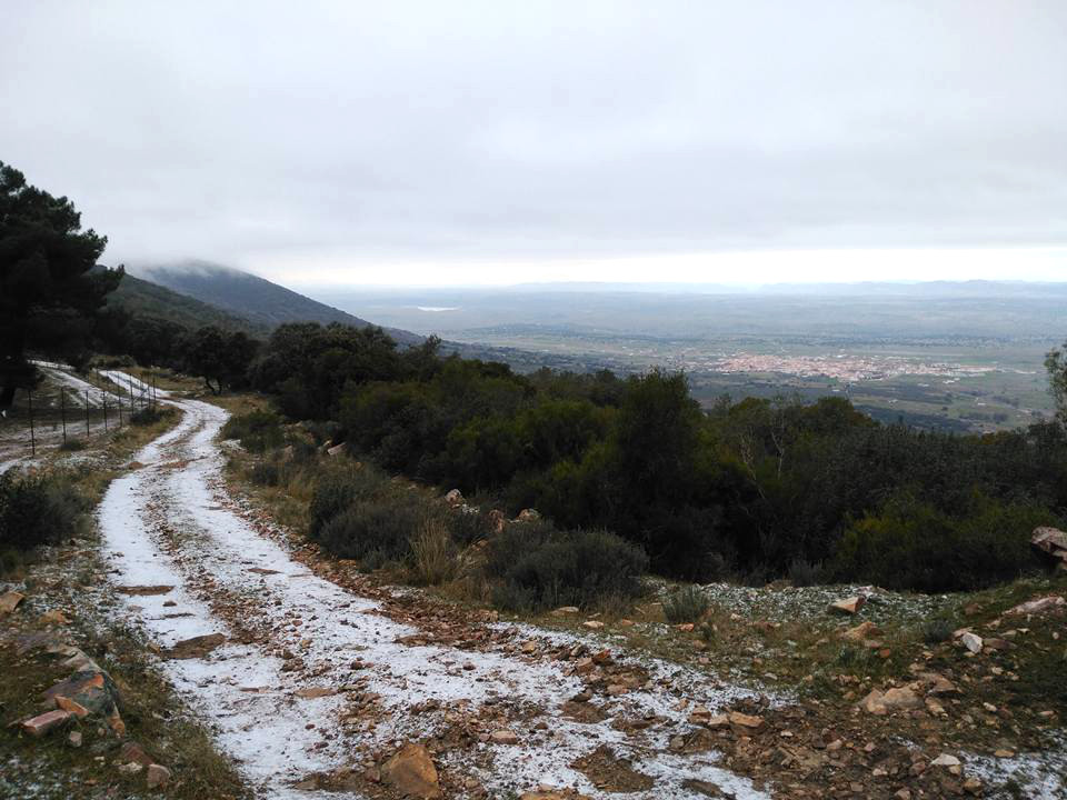 Ligera nevada en zonas altas del este de Badajoz la pasada noche