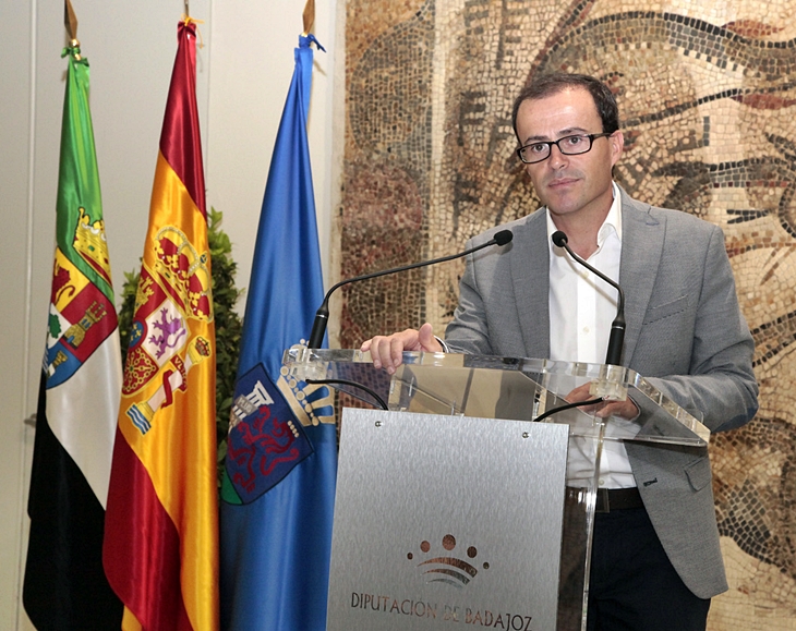 Gallardo lamenta el fallecimiento del expresidente portugués Mário Soares