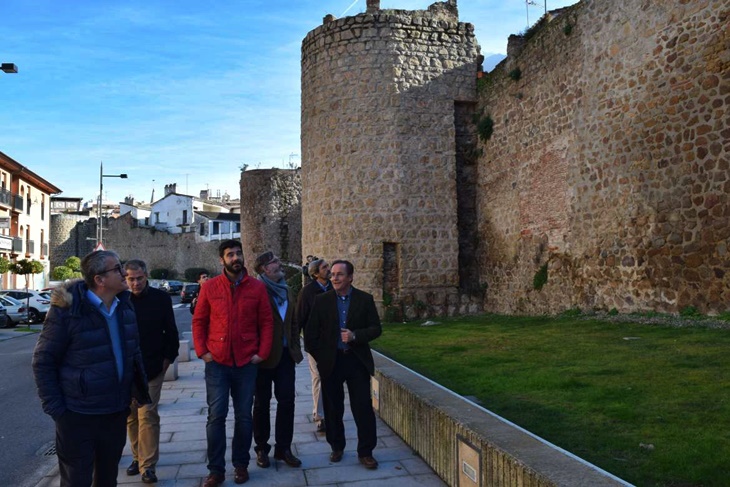 La Junta estudiará qué actuaciones son prioritarias en la Muralla de Plasencia
