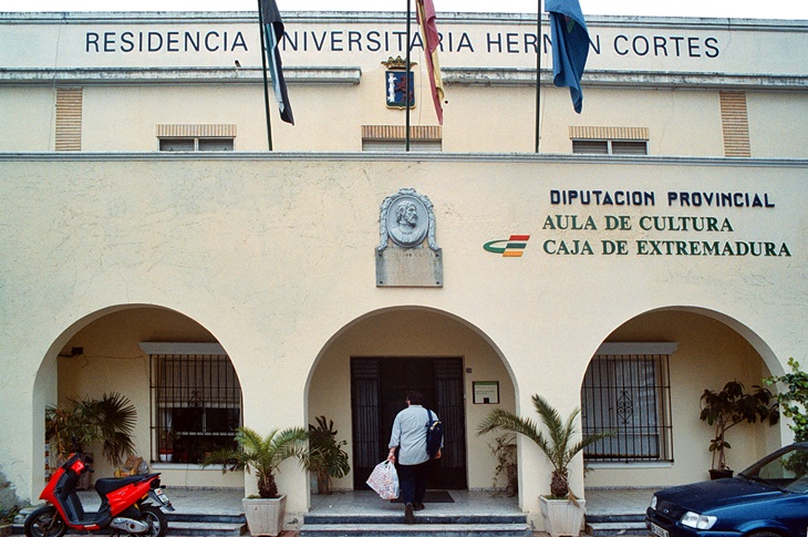 Obras de climatización en la residencia Hernán Cortés