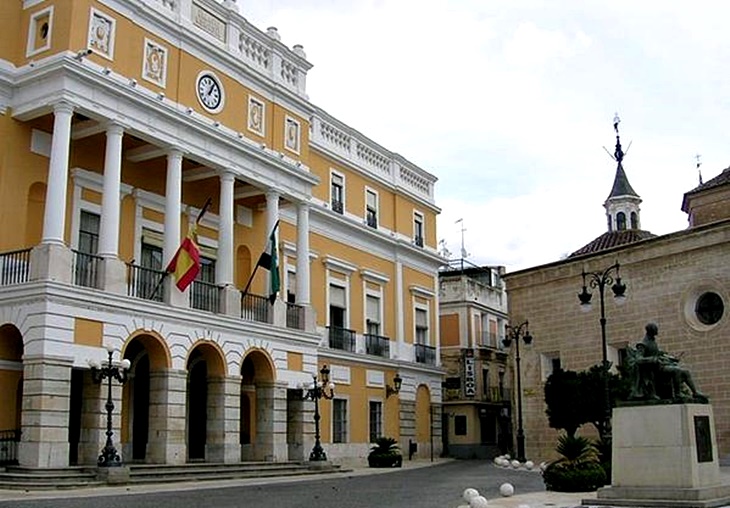 Badajoz Adelante: &quot;Los presupuestos de la Junta ningunean a Badajoz&quot;